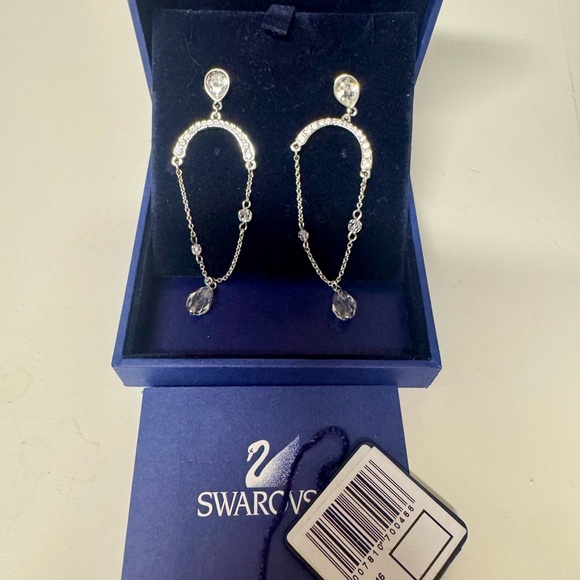 Swarovski Crystal Drop Earrings - Picture 2 of 4